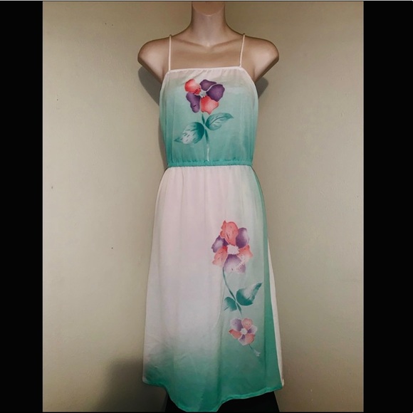 NWOT Beautiful vintage floral sundress - Picture 4 of 7